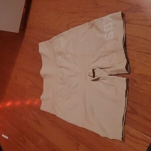 Sarah’s Day x White Fox Activewear Coffee Date Seamless Bike Shorts in Sand